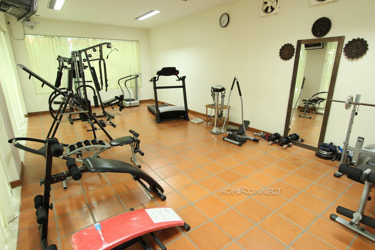 Fully serviced 3 bedroom apartment in Tonle Bassac