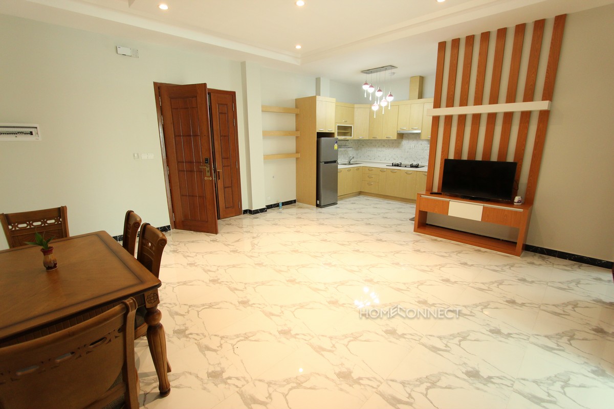 Modern 1 bedroom apartment close to Russian market