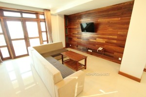 Large 2 Bedroom Apartment in Central Phnom Penh