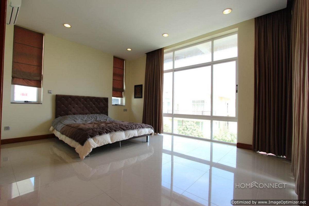 Luxurious 6 bedroom villa in Tonle Bassac | Phnom Penh