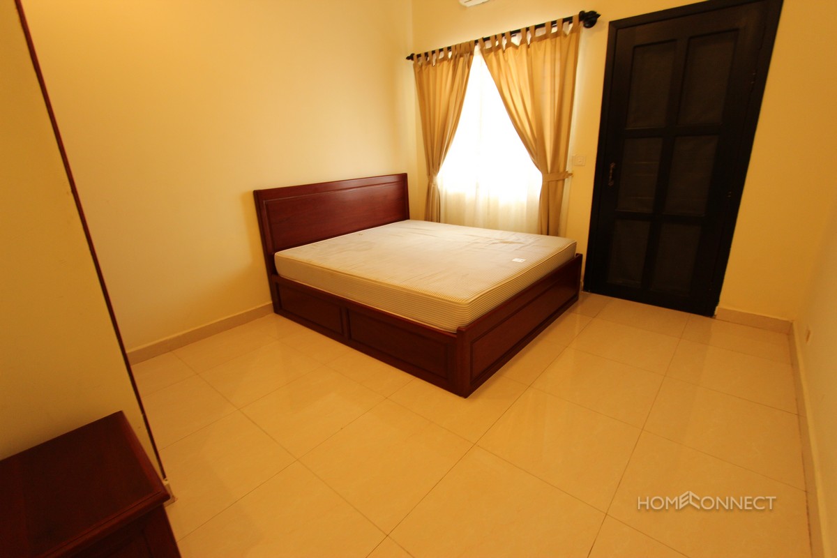 Modern 2 Bedroom Apartment Close to Independence Monument | Phnom Penh