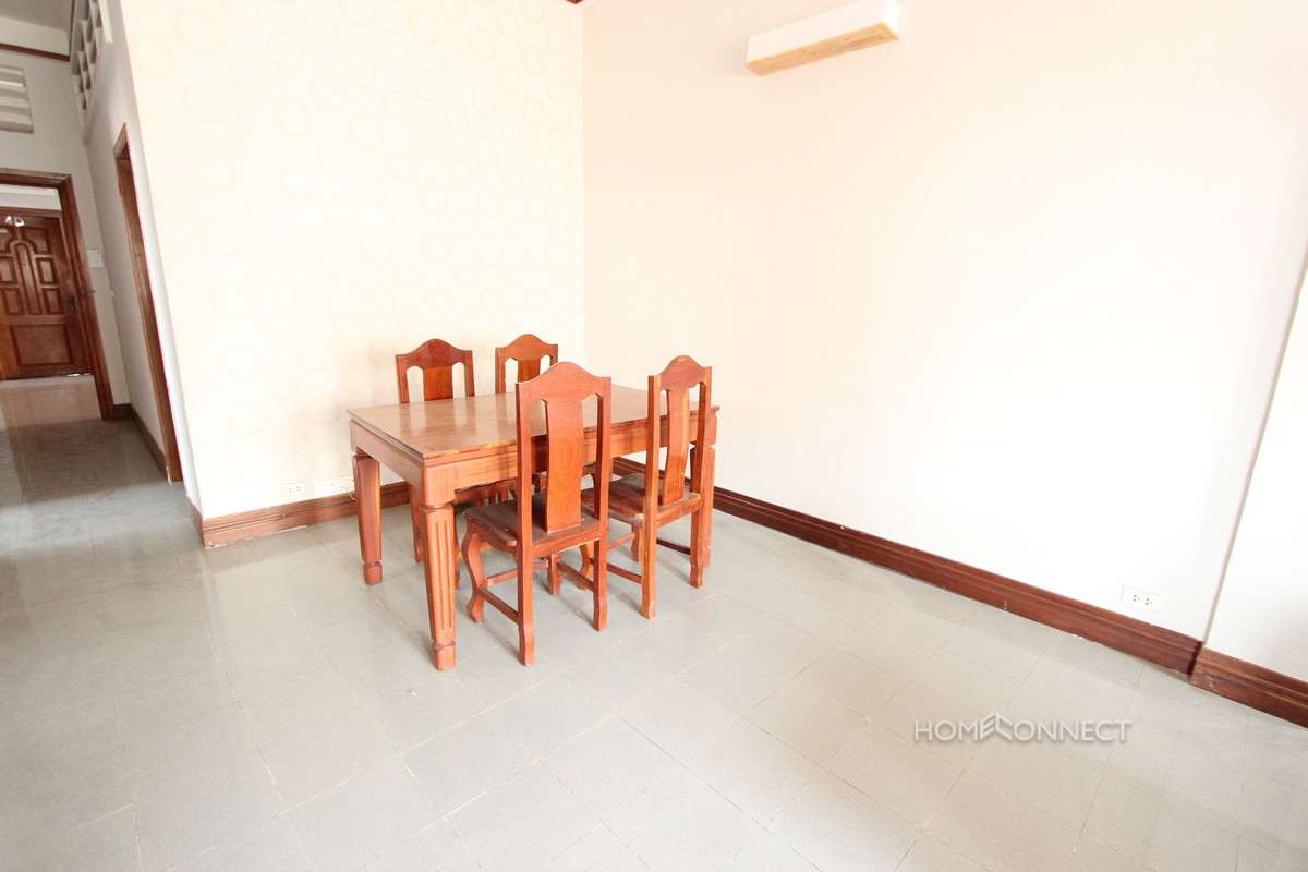 Comfortable 2 Bedroom Apartment in Toul Tom Poung | Phnom Penh