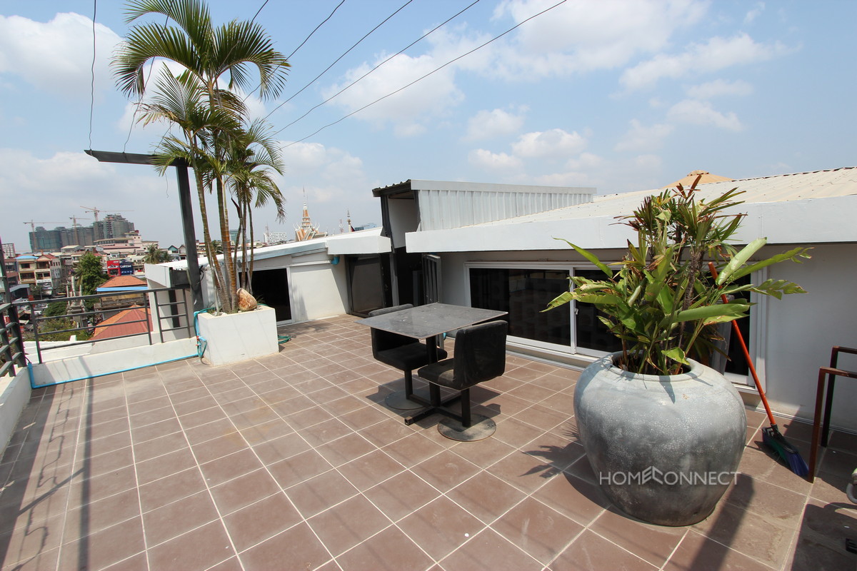 Newly Renovated 3 Bedroom Apartment For Sale in Daun Penh | Phnom Penh