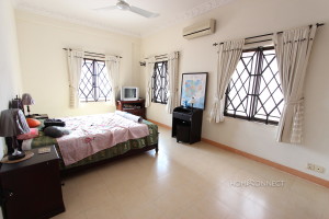 Attractive 2 Bedroom Apartment For Rent In BKK1 | Phnom Penh