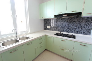 Comfortable 2 Bedroom Apartment Near the Russian Market | Phnom Penh