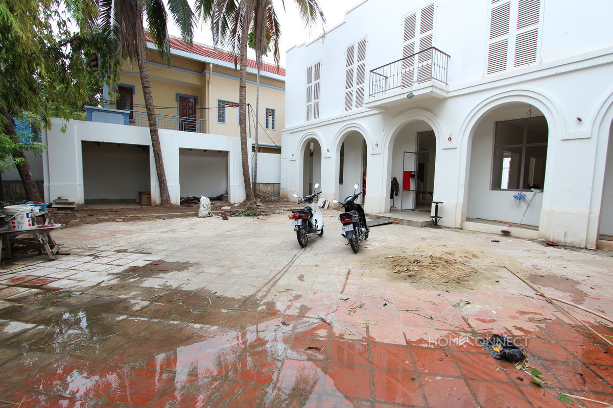 Renovated 6 Bedroom Villa in Tonle Bassac | Phnom Penh