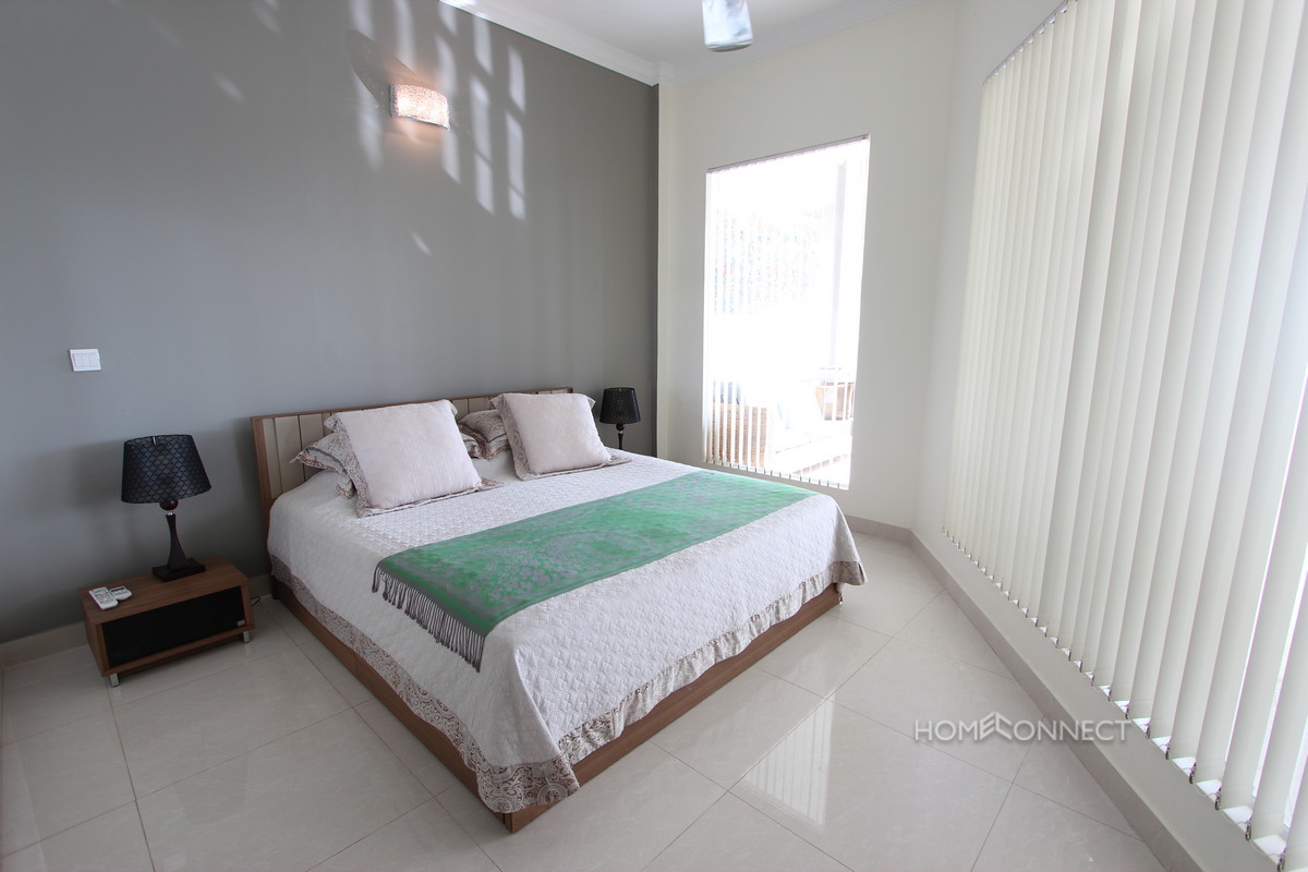 Luxury 2 Bedroom Apartment on Riverside | Phnom Penh