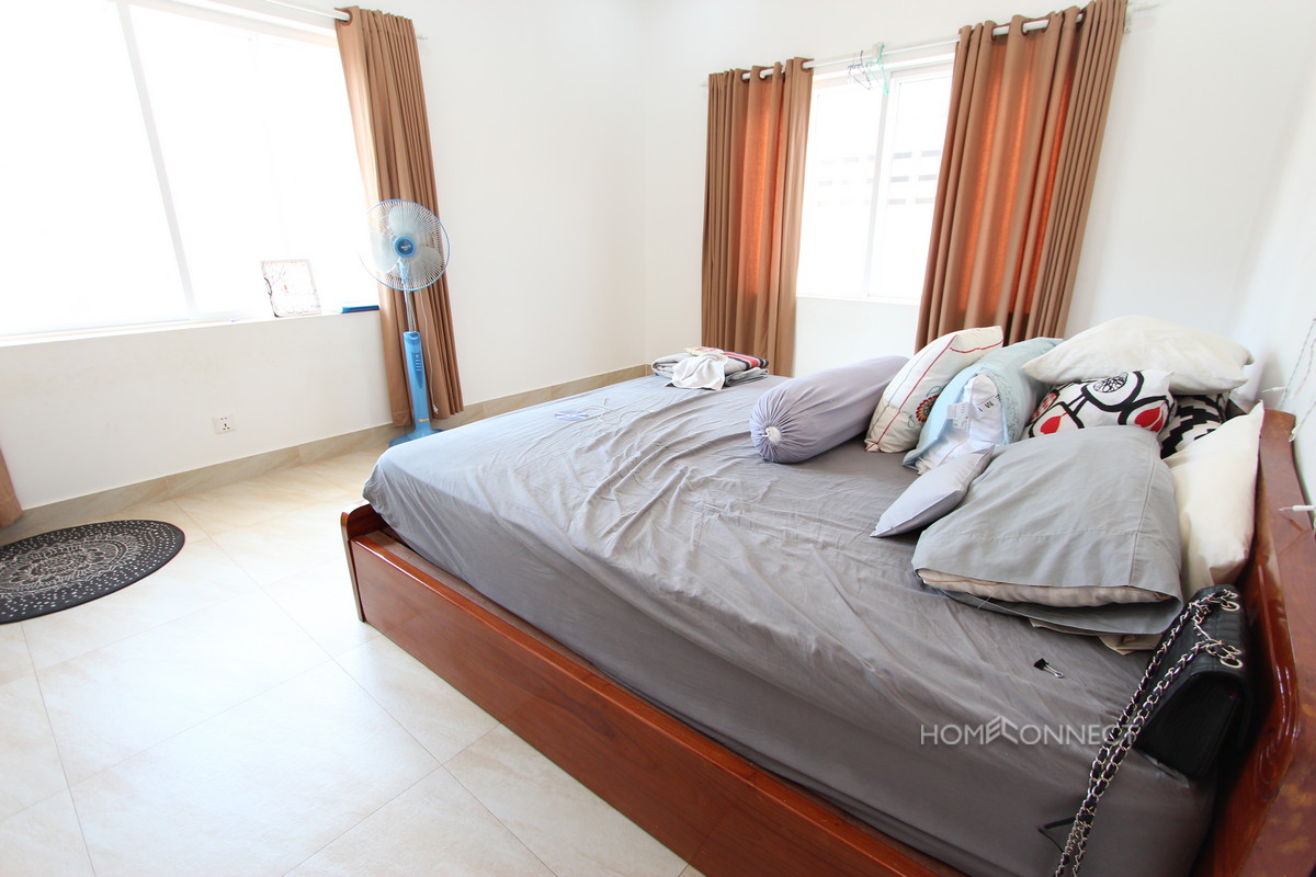 Spacious 2 Bedroom Apartment Close to Independence Monument | Phnom Penh