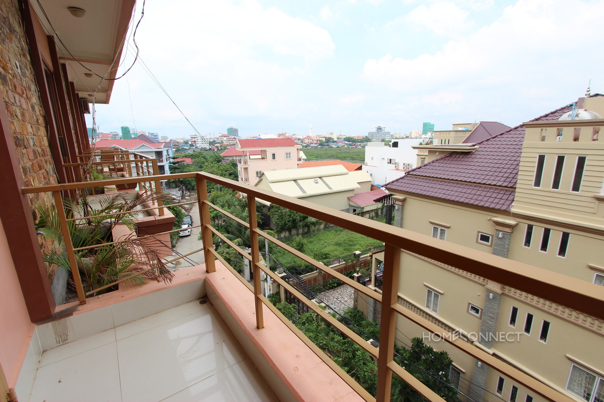 Roomy 3 Bedroom Apartment Near the Russian Market | Phnom Penh Real Estate