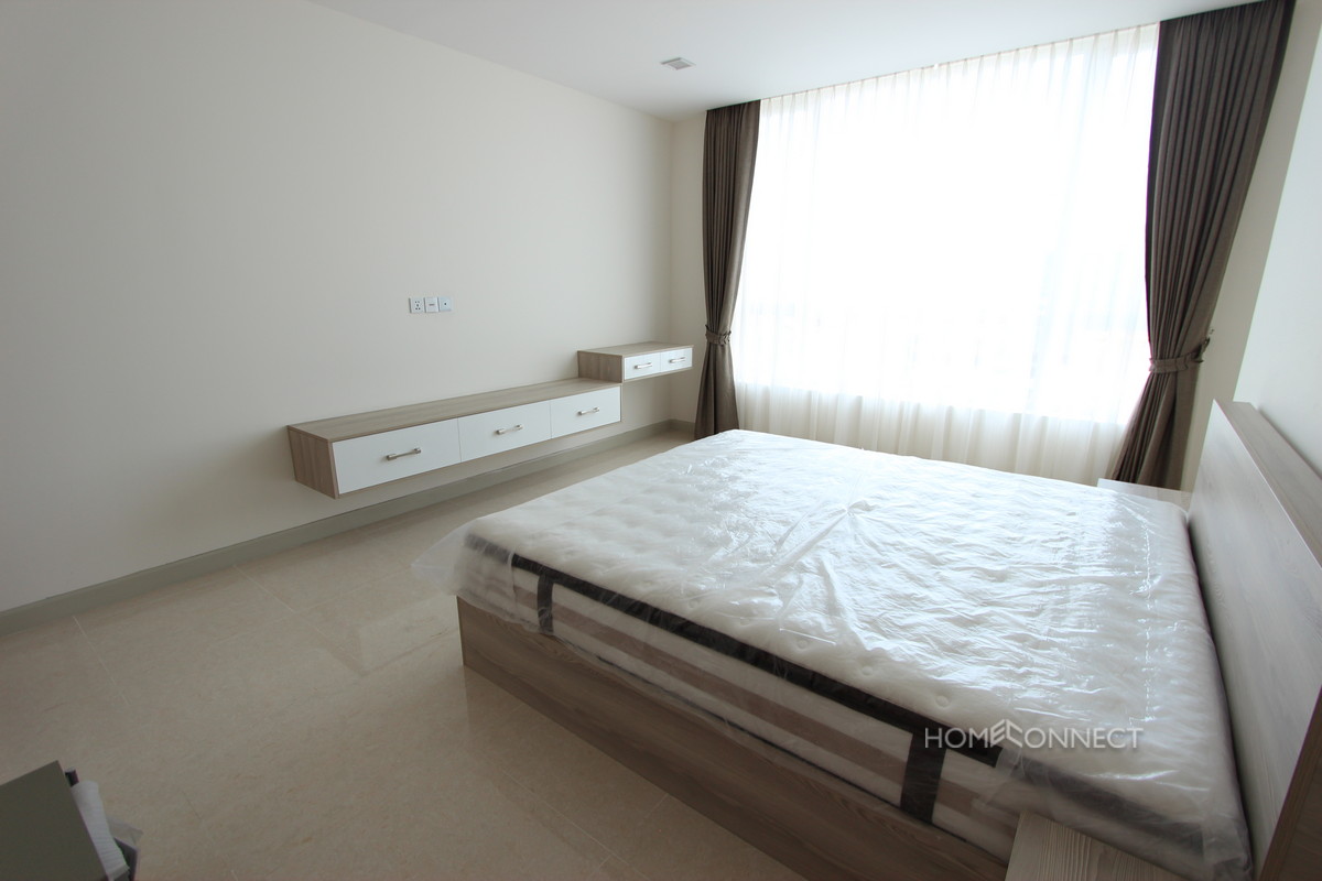Modern 3 Bedroom Fully Serviced Apartment in BKK3 | Phnom Penh Real Estate