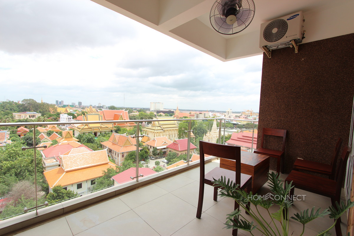 Beautiful 2 Bedroom Apartment Near The Royal Palace | Phnom Penh Real Estate