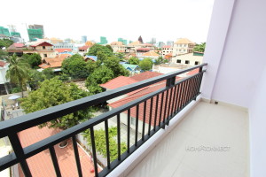 Convenient 2 Bedroom Apartment in Tonle Bassac | Phnom Penh Real Estate