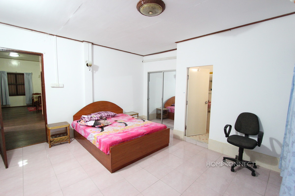 Quiet 4 Bedroom Townhouse in Tonle Bassac | Phnom Penh Real Estate