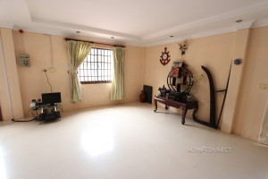 Cosy 3 Bedroom Villa in Boeung Tumpun | Phnom Penh Real Estate