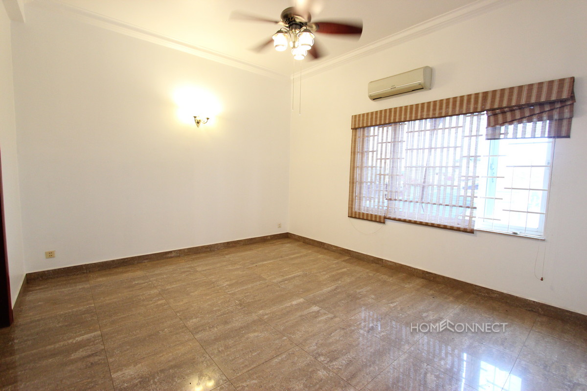 Secure Family Townhouse in Tonle Bassac | Phnom Penh Real Estate
