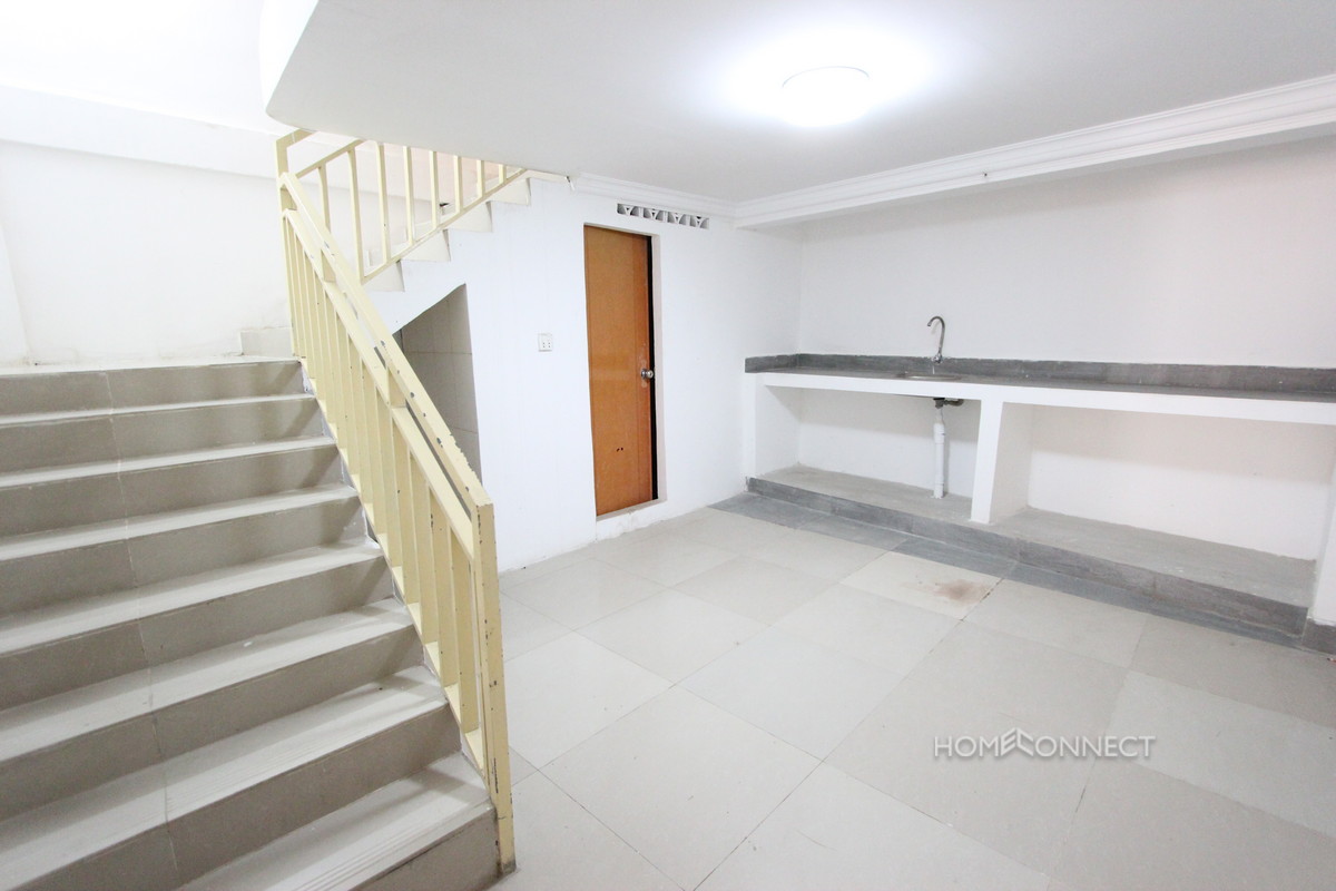 Townhouse for Sale Near Russian Market | Phnom Penh Real Estate