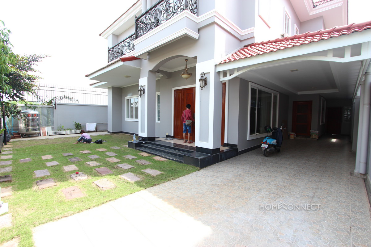 Large and Secure 5 Bedroom Villa in Tonle Bassac| Phnom Penh Real Estate