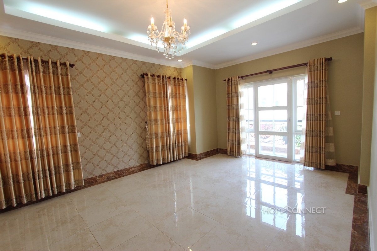 Large and Secure 5 Bedroom Villa in Tonle Bassac| Phnom Penh Real Estate