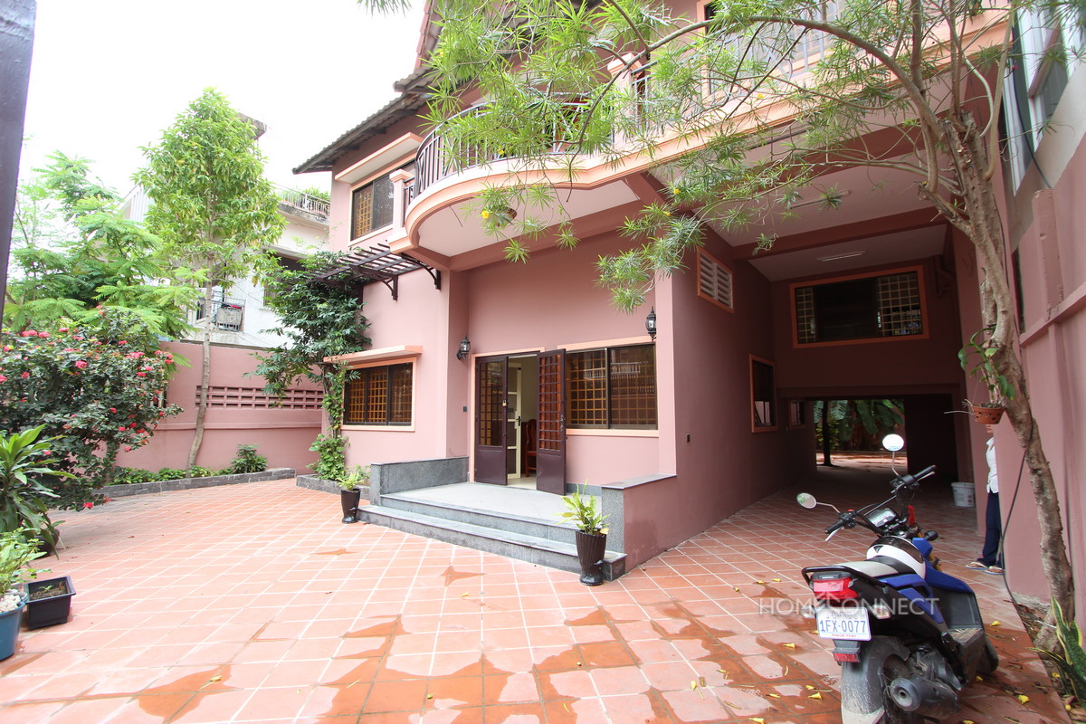 Large Villa located Close to the Russian Market | Phnom Penh Real Estate