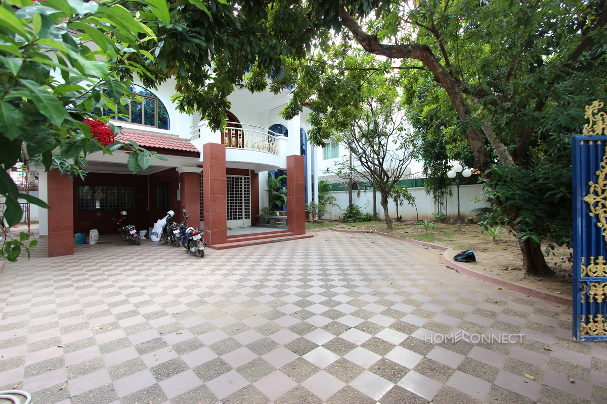 Large Villa for Rent in Central Daun Penh | Phnom Penh Real Estate
