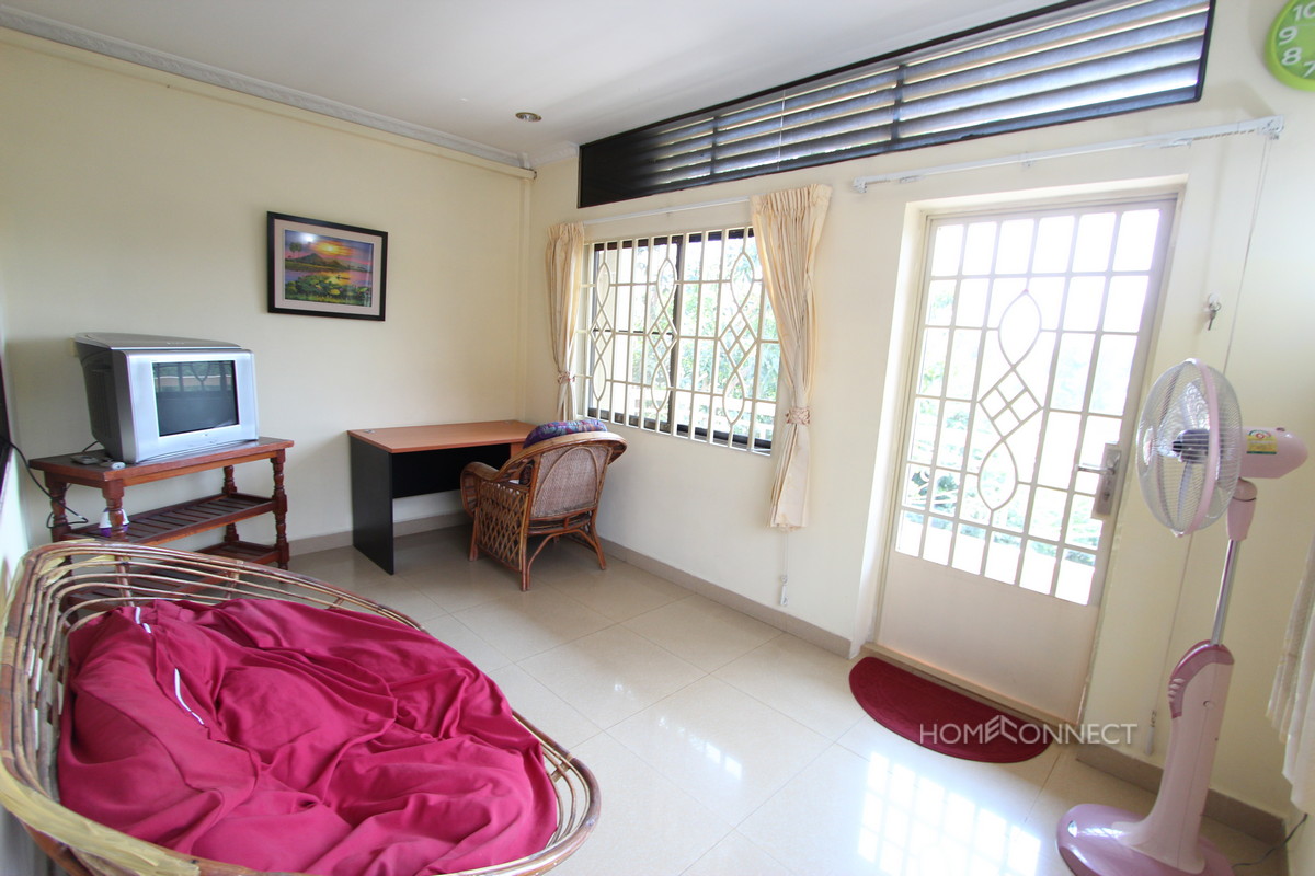 Cosy 1 Bedroom Apartment Near the Royal Palace | Phnom Penh Real Estate