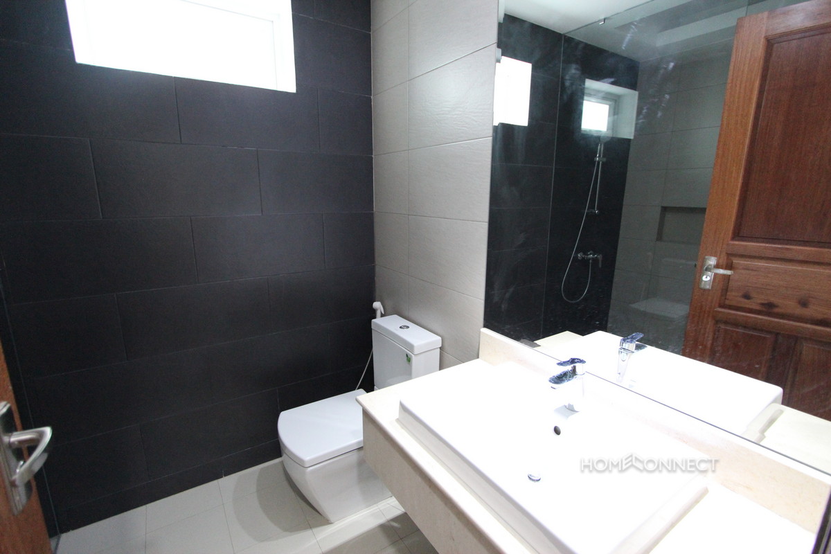 Recently Constructed Apartment in Tonle Bassac | Phnom Penh Real Estate