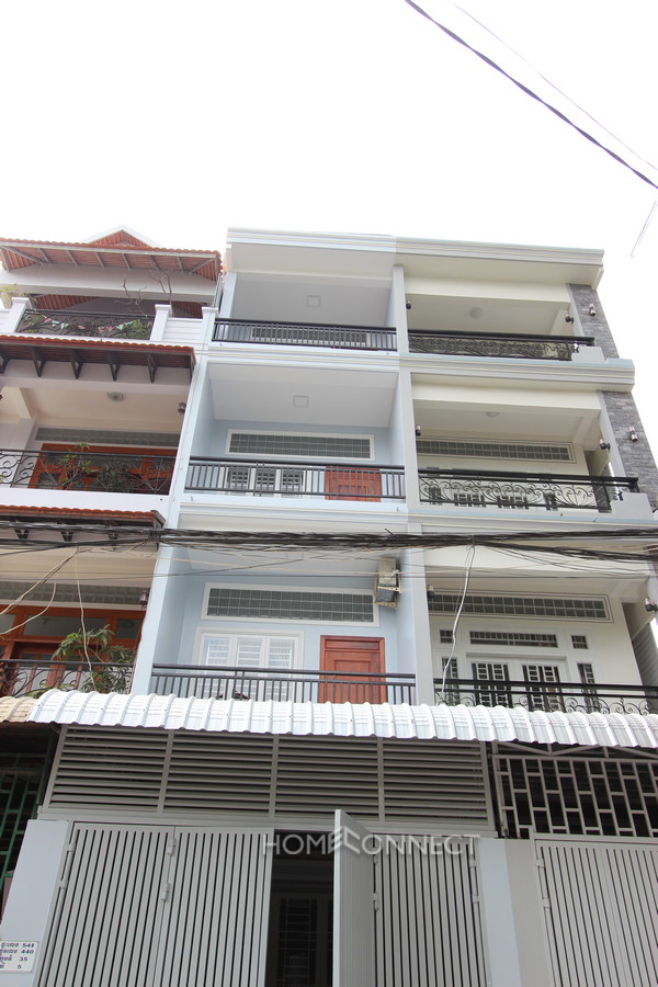 3 Bedroom Townhouse in the Russian Market Area | Phnom Penh Real Estate