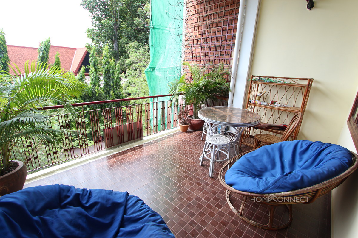 Large Balcony 2 Bedroom Apartment Close to Riverside | Phnom Penh Real Estate