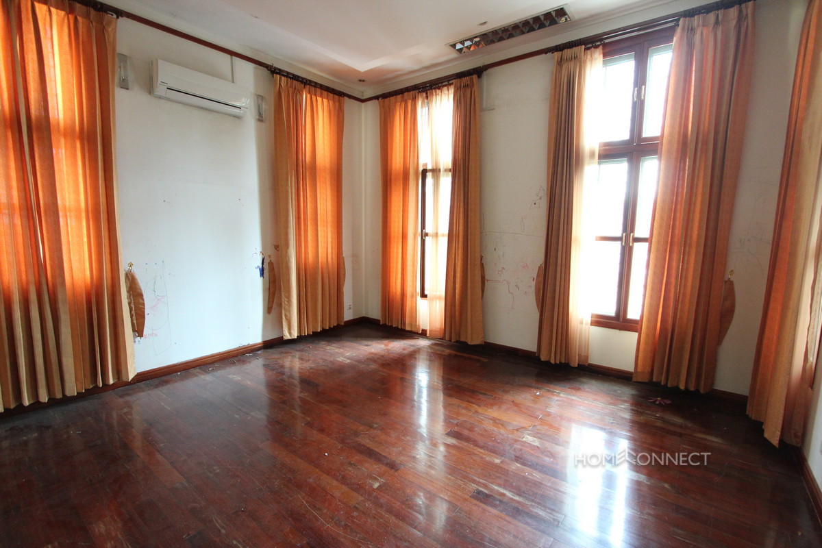 Large Residential/Commercial Villa in the Heart of BKK1 | Phnom Penh Real Estate
