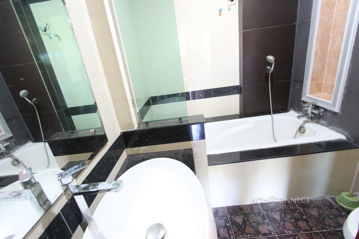 Spacious 4 Bedroom 4 Bathroom Townhouse in Boung Tumpoung | Phnom Penh Real Estate