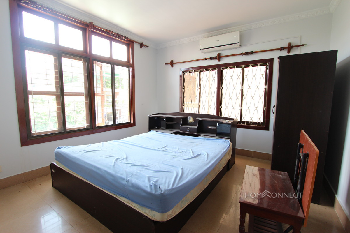 Spacious 4 Bedroom 4 Bathroom Apartment in Daun Penh | Phnom Penh Real Estate