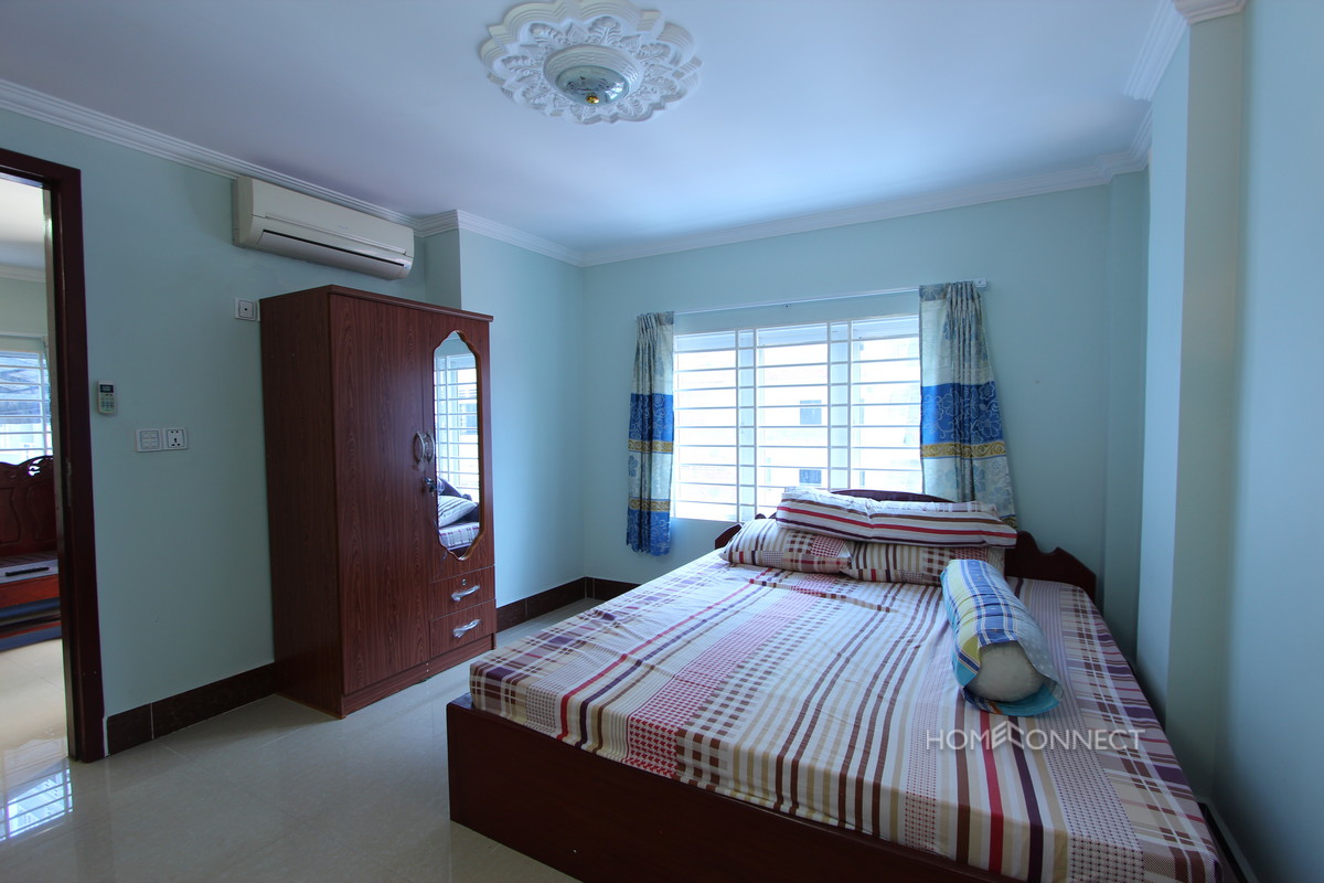 Comfortable 1 Bedroom 2 Bathroom Apartment for Rent Near Bassac Lane | Phnom Penh Real Estate