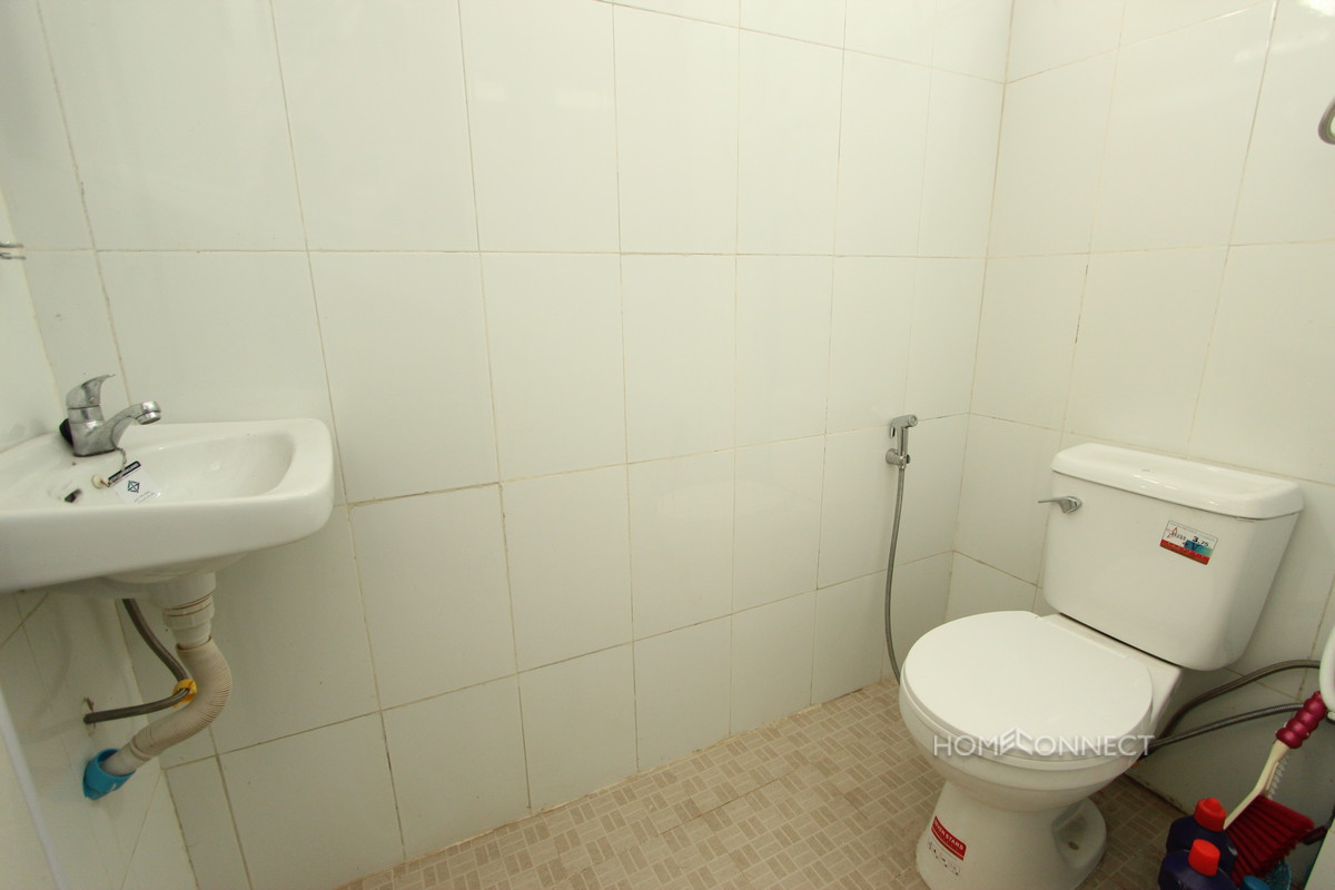 Comfortable 2 Bedroom 2 Bathroom Apartment for Rent in Daun Penh | Phnom Penh Real Estate
