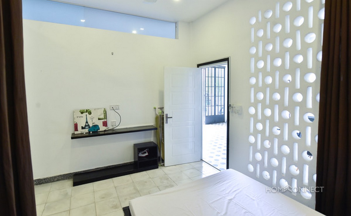 Colonial Style 2 Bedroom Apartment For Rent in 7 Makara | Phnom Penh Real Estate