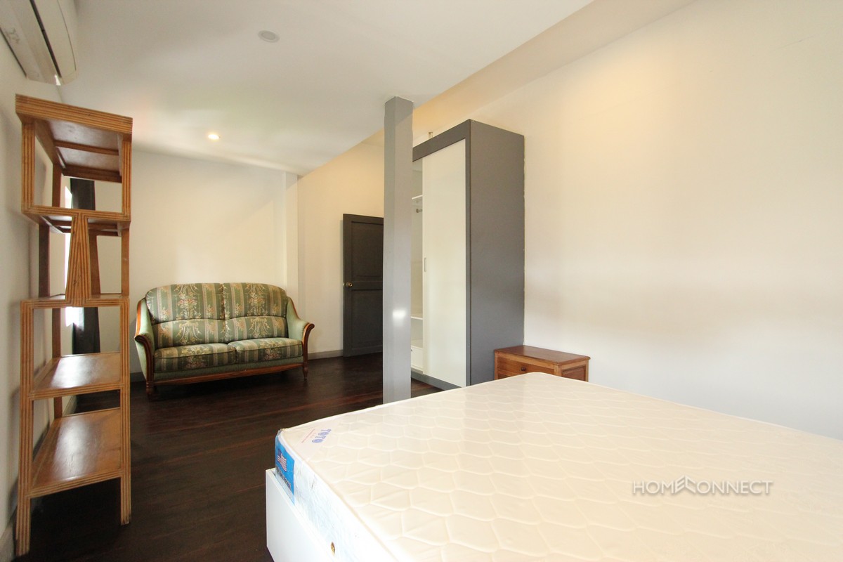 Avant-garde 3 Bedroom Apartment Close To Independence Monument | Phnom Penh Real Estate