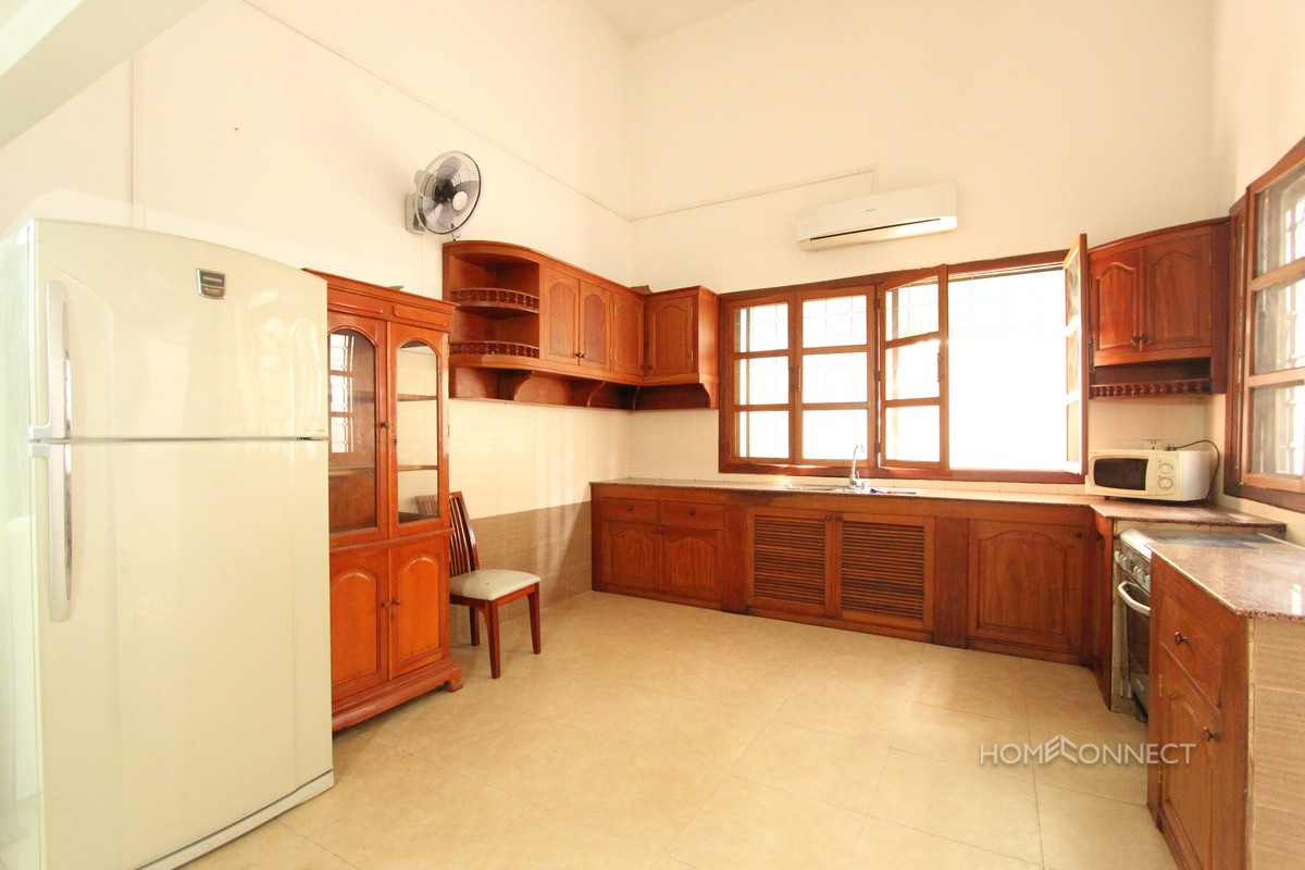 Spacious 4 Bedroom 5 Bathroom Villa for Rent in Boeung Trabek | Phnom Penh Real Estate