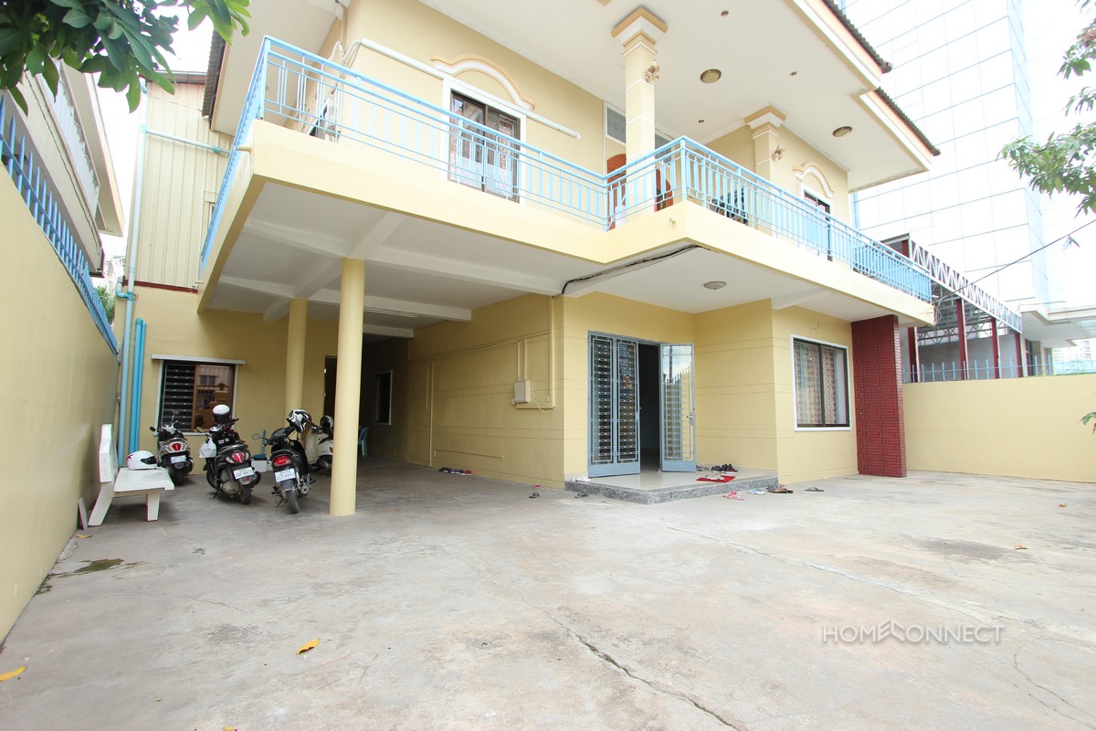 Large 5 Bedroom 5 Bathroom Villa For Rent in BKK3 | Phnom Penh Real Estate