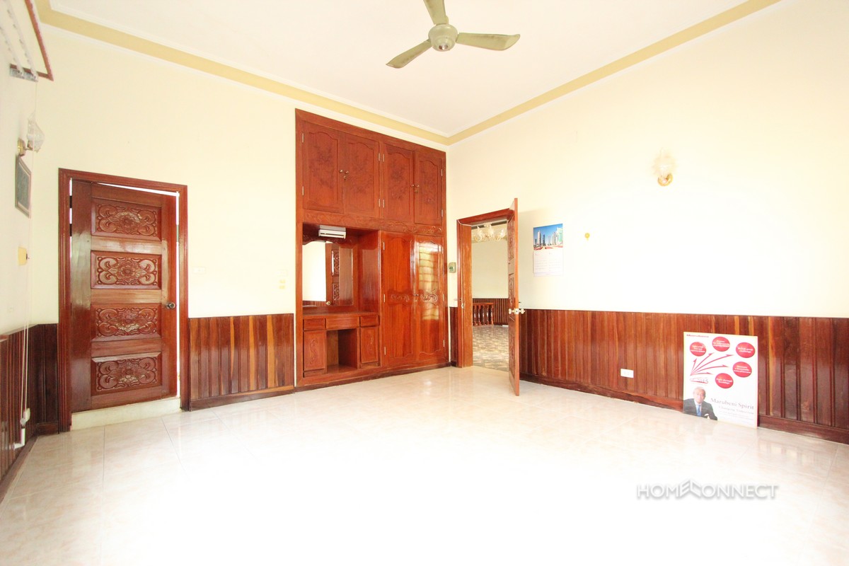 Spacious 5 Bedroom 5 Bathroom Villa For Rent in BKK1 | Phnom Penh Real Estate