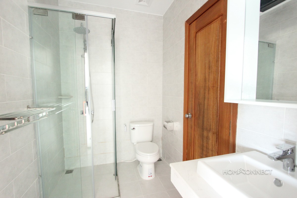 New Modern 1 Bedroom 1 Bathroom Apartment For Rent in Tonle Bassac | Phnom Penh Real Estate