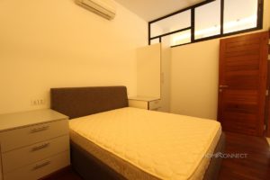 Big Balcony 1 Bedroom Apartment Near the National Museum | Phnom Penh Real Estate