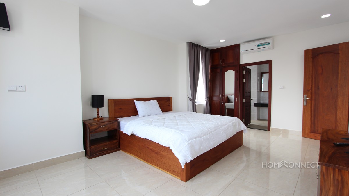 Spacious 2 Bedroom Apartment Close to Russian Market | Phnom Penh Real Estate