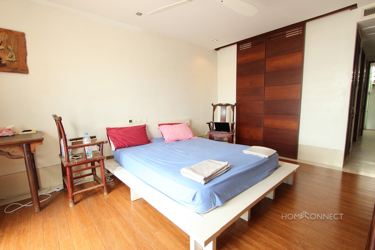 Beautiful 6 Bedroom Apartment on Riverside | Phnom Penh Real Estate