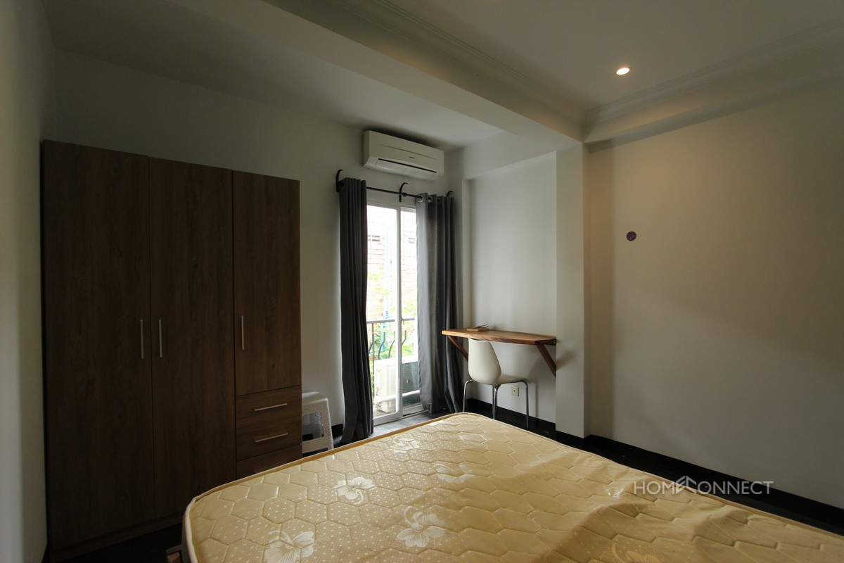 Western Style 2 Bedroom Walking Distance of Independence Monument | Phnom Penh Real Estate